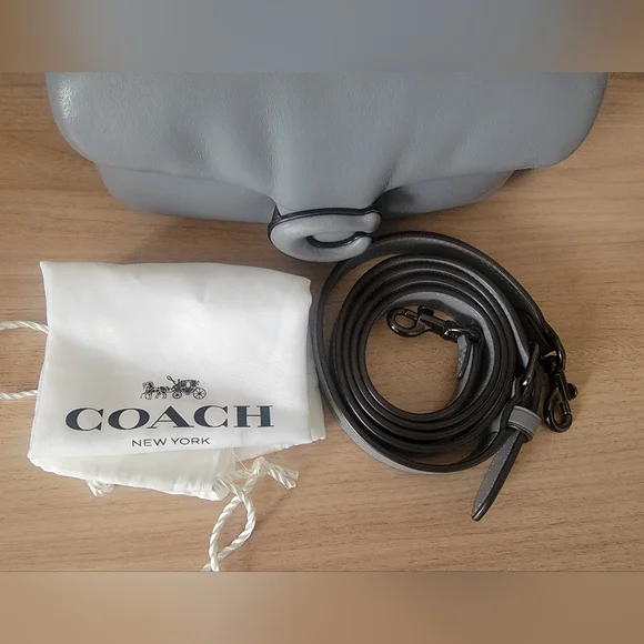 AUTHENTIC COACH PILLOW TABBY 18 - Picture 6 of 7